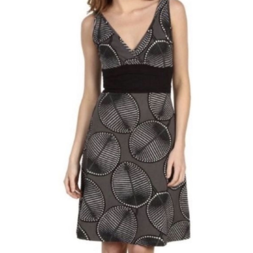 Patagonia Margot Gray leaf cotton dress black grey